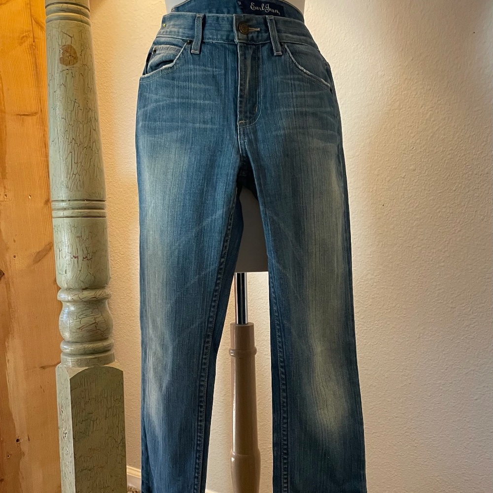 Earl Jeans